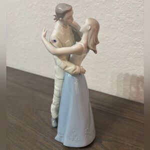 Nao by Lladro “Welcome Home” collectible